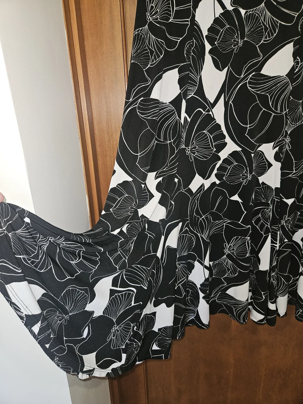 White House Black Market Black and White Floral Maxi